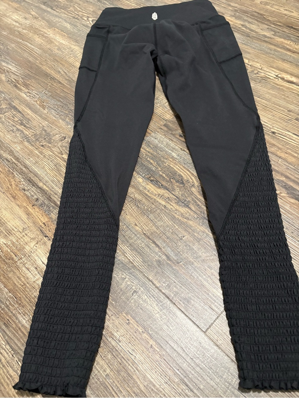 Free People Movement by Free People Women’s Ruffled Leggings $30.00 Size Small